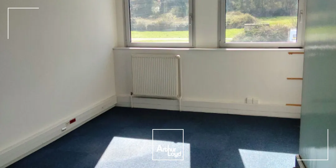 À LOUER - IMMEUBLE DE BUREAUX & ACTIVITÉ - 680 m²