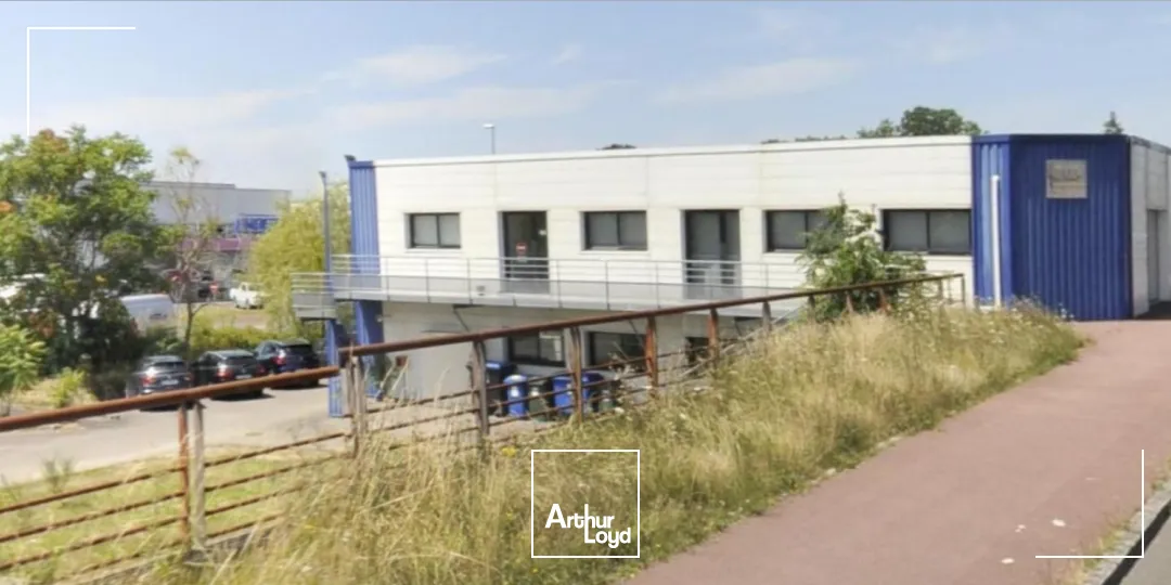 A VENDRE - LIMOGES secteur Chenieux - bureaux de 825 m² avec parking