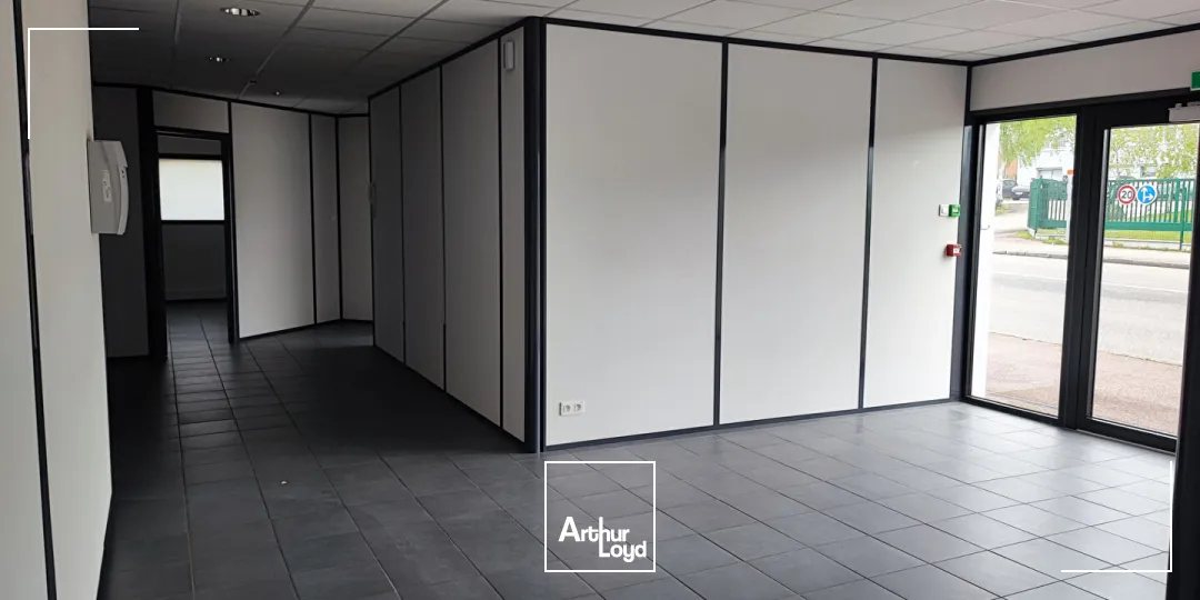 A VENDRE - LIMOGES secteur Chenieux - bureaux de 825 m² avec parking