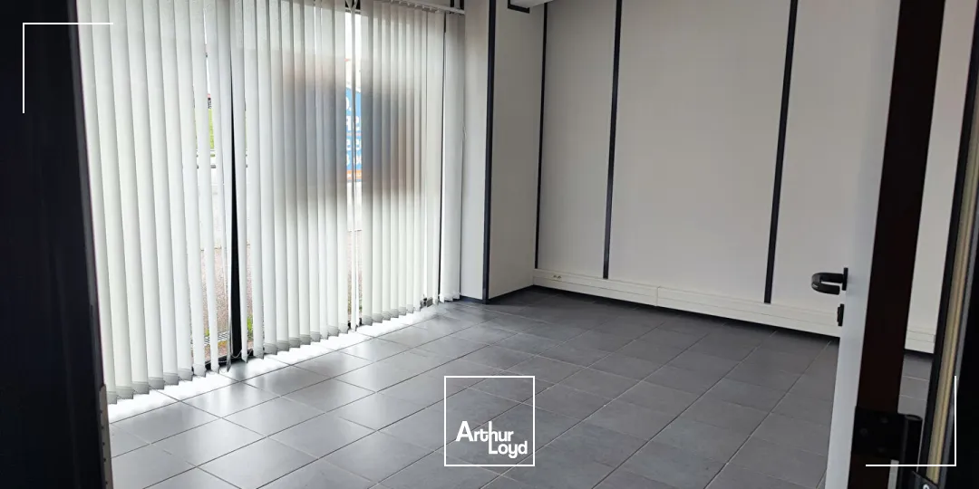 A VENDRE - LIMOGES secteur Chenieux - bureaux de 825 m² avec parking