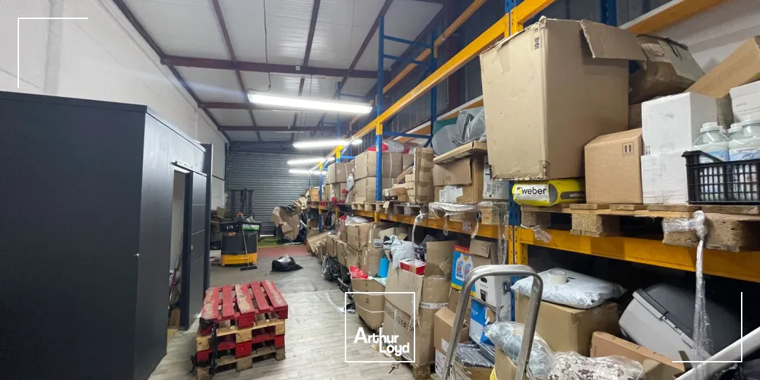 A LOUER 580m2 divisible -Local commercial AUCHY LES MINES ,axe Lille Béthune