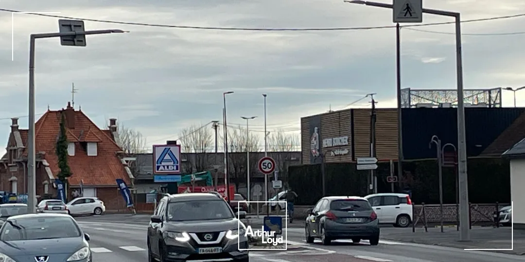 A LOUER 580m2 divisible -Local commercial AUCHY LES MINES ,axe Lille Béthune