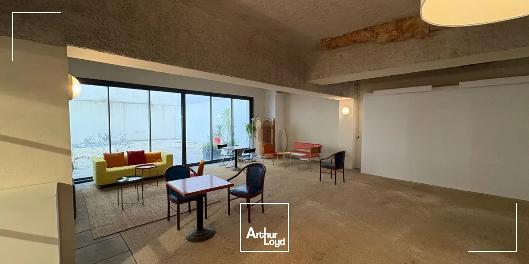 Bureaux / local avec cour à vendre - La Joliette - 13002 Marseille