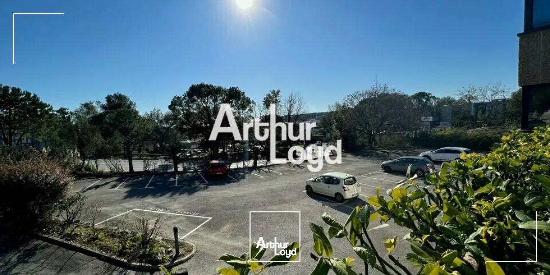 Bureaux à louer cloisonnés et climatisés bon standing - Valbonne