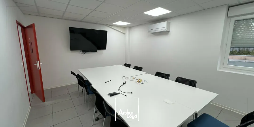 Valence Briffaut - Bureaux récents à la location