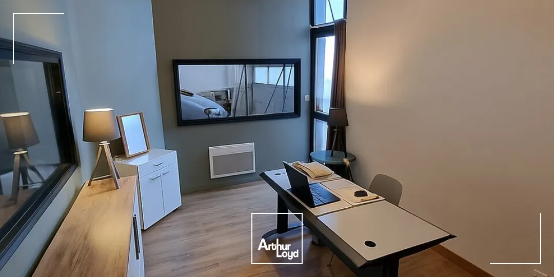 BUREAU COMMERCIAL  140 M2  NIORT - AV DE LIMOGES