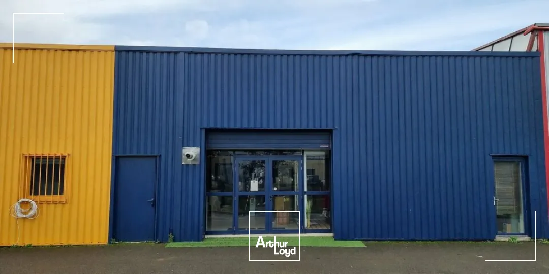 À LOUER  LOCAL D'ACTIVITÉ  ZONE MENDÈS FRANCE