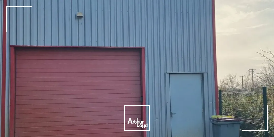 À LOUER  LOCAL D'ACTIVITÉ  ZONE MENDÈS FRANCE