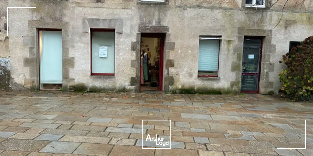 A LOUER LOCAL COMMERCIAL DE 70M2 DANS GUÉRANDE INTRAMUROS