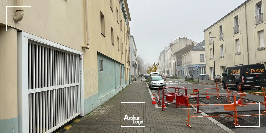 bâtiment indépendant disponible à la location Nantes 