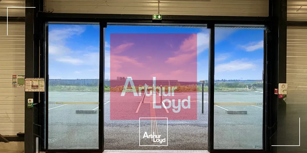 Local d'activité 600 m² aménagé ZAC Le Rouge Foulayronnes