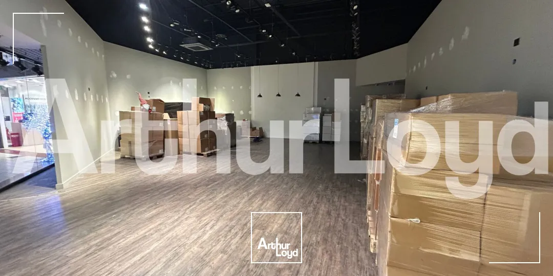 Cellules commerciales 103 à 200 m² à louer - Emplacement premium au coeur d'une galerie marchande dynamique