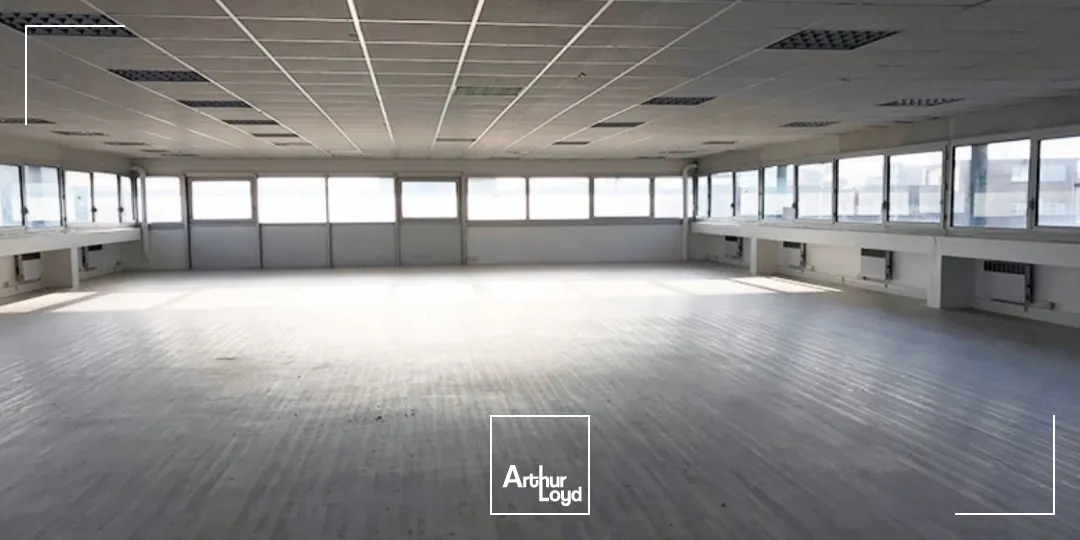 Surfaces de bureaux rénovées à Gennevilliers
