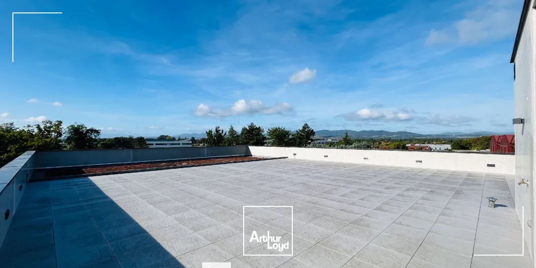 A vendre - 6 OFFICE - Bureaux de standing dans immeuble indépendant de la Techlid - Dardilly