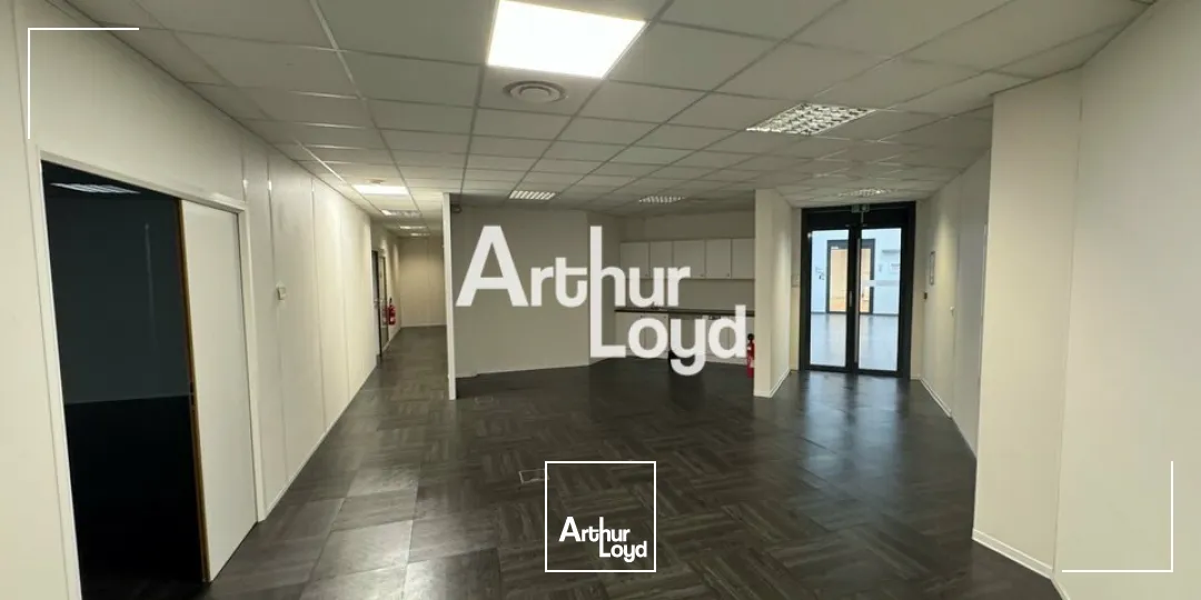 Bureaux cloisonnés 520 m² à louer Sophia Antipolis