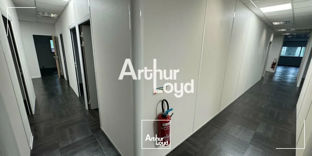 Bureaux cloisonnés 520 m² à louer Sophia Antipolis