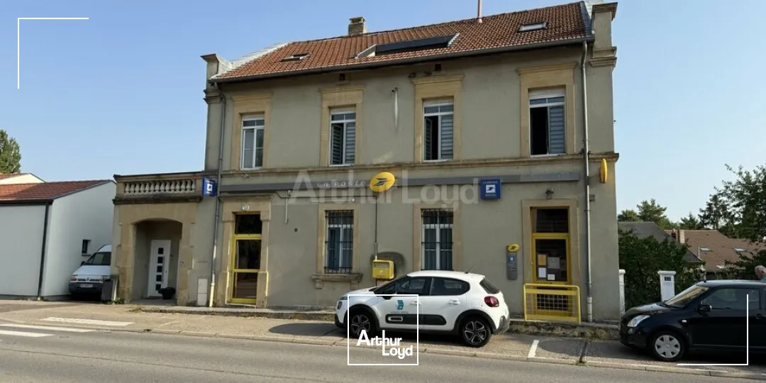 LOCAL COMMERCIAL à LOUER de 85.99 m²