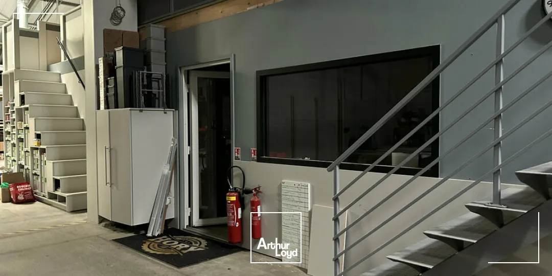 LOCAL D'ACTIVITE - ENTREPOT à VENDRE de 540 m²