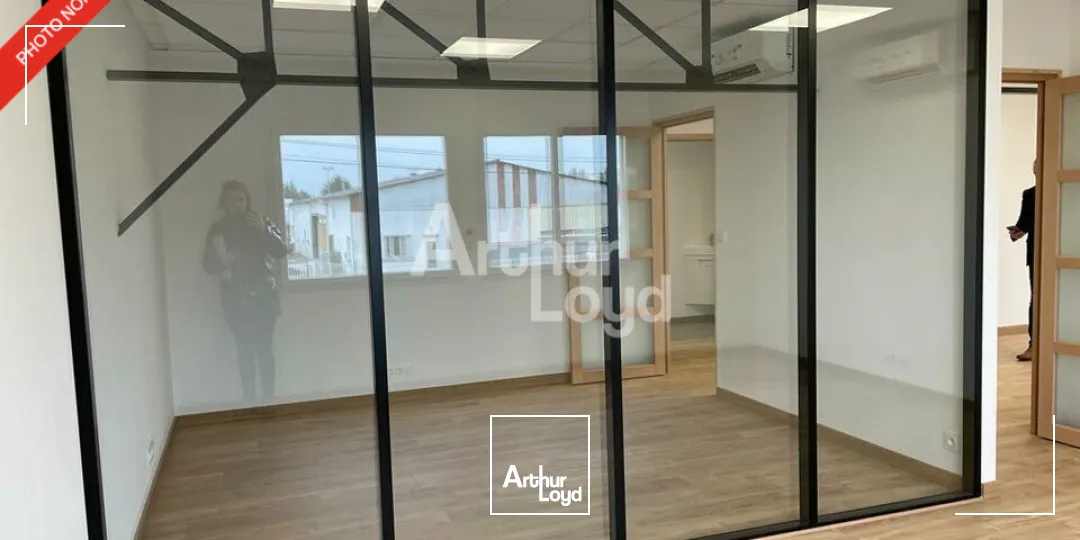  BLOIS - LOCATION BUREAUX DE 18 A 128,83 M² - EXCELLENTE VISIBILITÉ