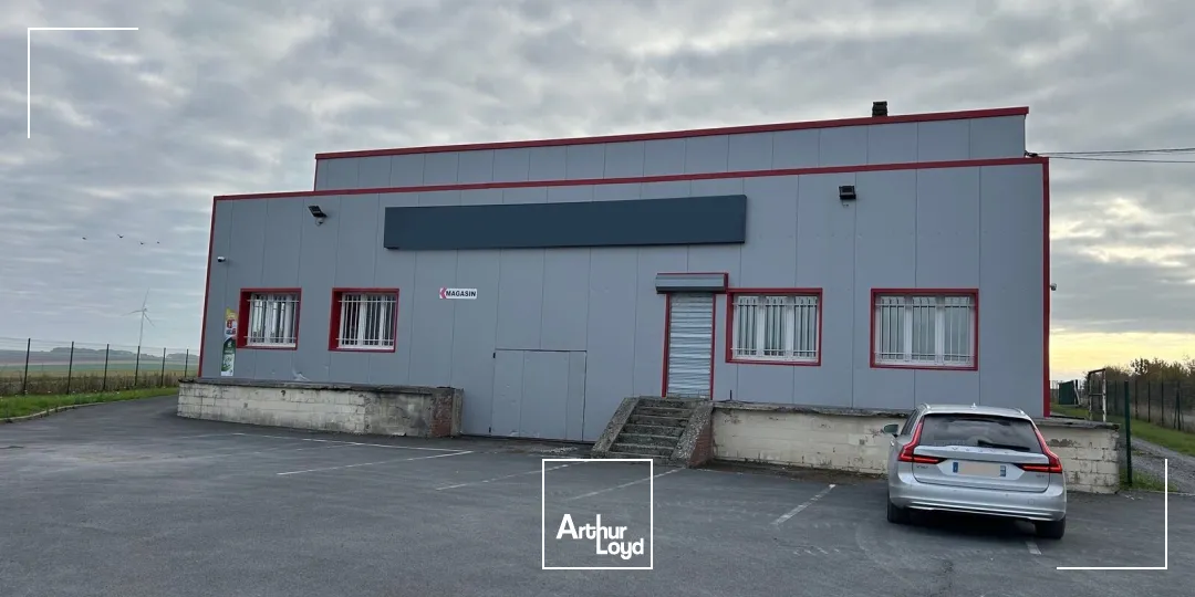 A VENDRE - BÂTIMENT D'ACTIVITÉ - 994 M2 - MONT D'ORIGNY