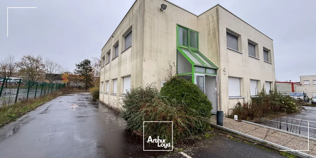 BÂTIMENT INDÉPENDANT DE BUREAUX À LOUER-535 M ²-TREILLIÈRES