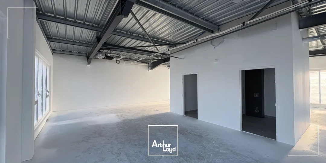 Immeuble neuf de bureaux à louer : 1&nbsp;090 m² divisibles dès 165 m² - Saran (Motte Pétrée), Loiret (45)