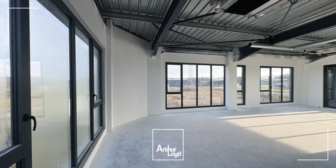 Immeuble neuf de bureaux à louer : 1&nbsp;090 m² divisibles dès 165 m² - Saran (Motte Pétrée), Loiret (45)