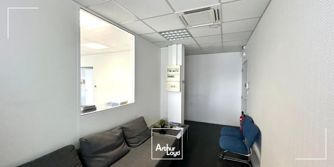 A louer - Bureaux fonctionnels et modulables de 346 m² - Bruges Parc de Chavailles