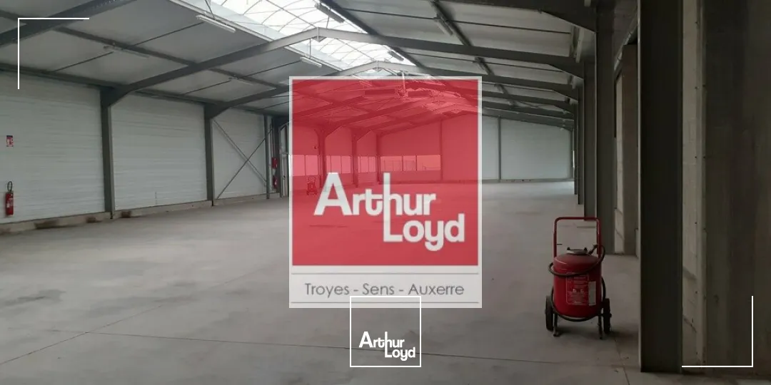 Nouvelle Exclusivité ! Bâtiment industriel/stockage