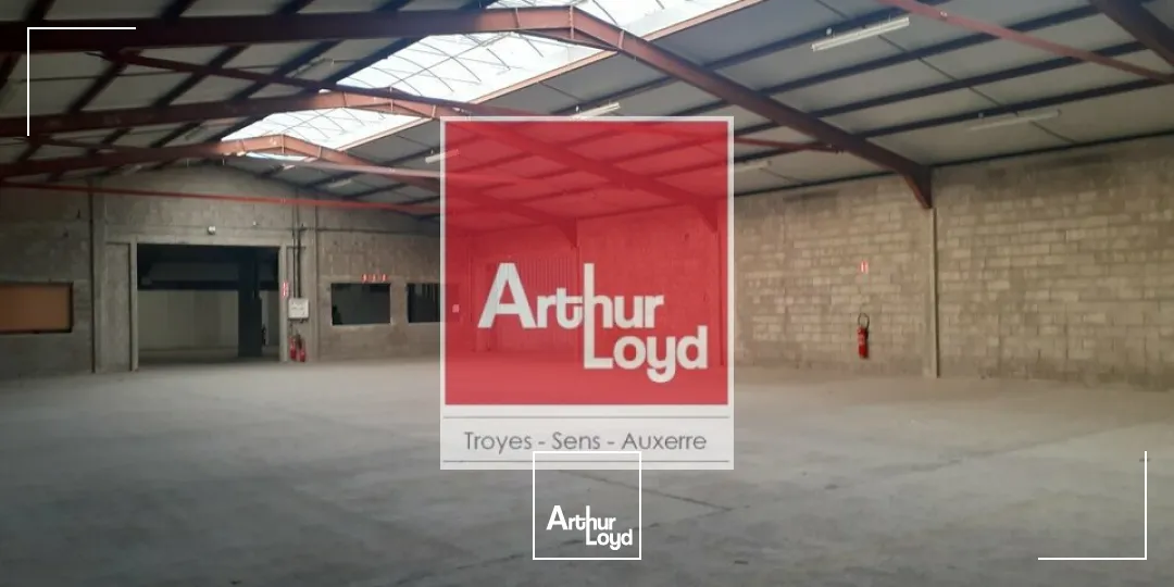 Nouvelle Exclusivité ! Bâtiment industriel/stockage