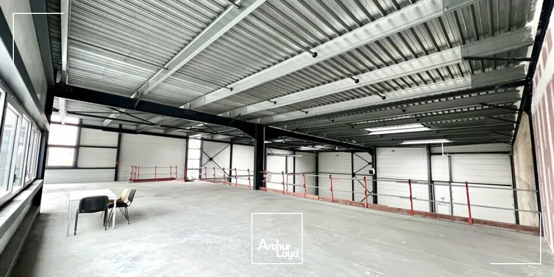A LOUER NOUVEAUTÉ - CELLULE D'ACTIVITÉ 351 m2 