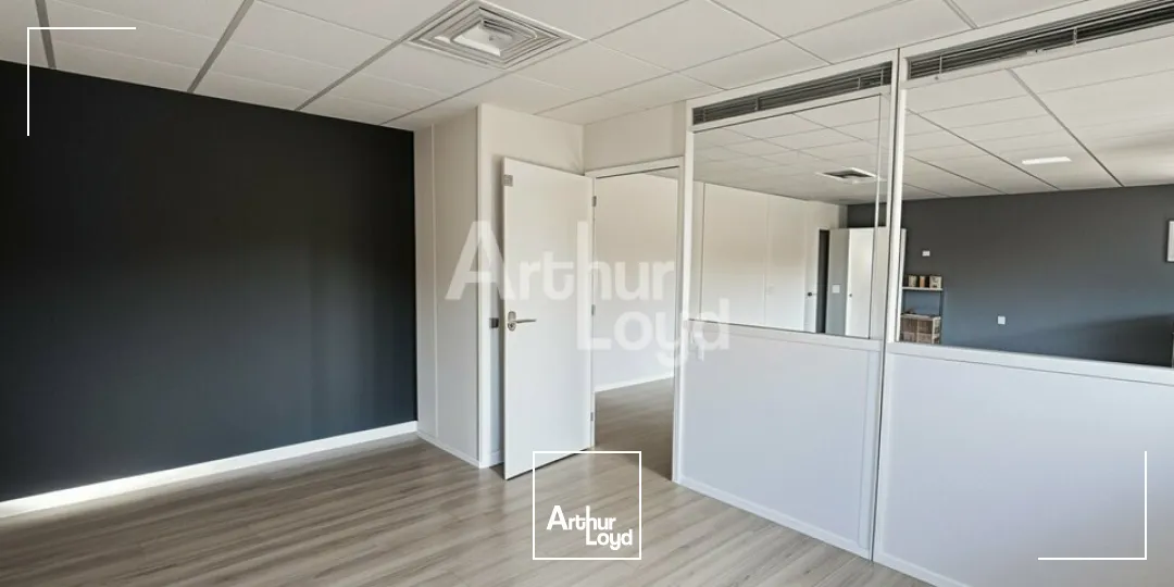 À LOUER  BUREAU DE 51m2 À TECHNOLAC