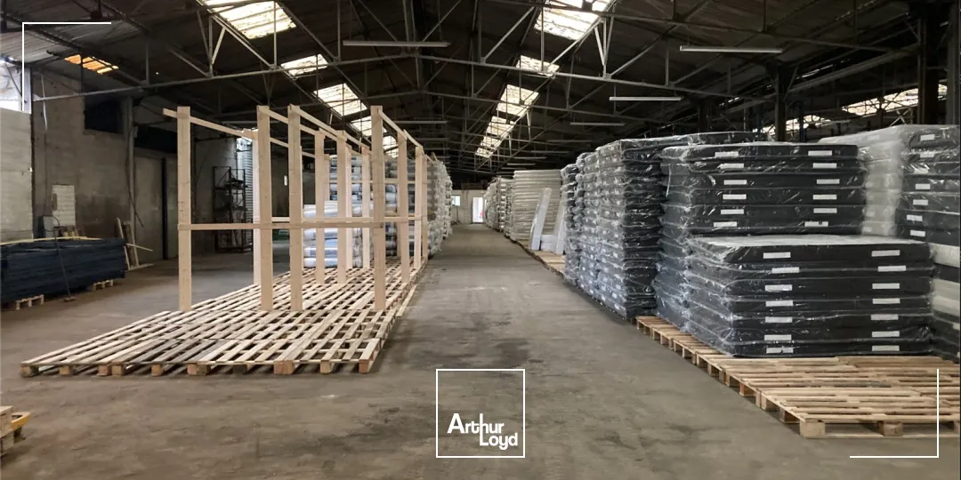 Locaux d'activité & Entrepôts - Vente - LA FERTE MILON - 02460 - 2600-2600 - 7580946