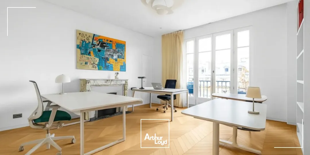 Bureaux - Coworking - PARIS - 75008 - 210-210 - 7581058
