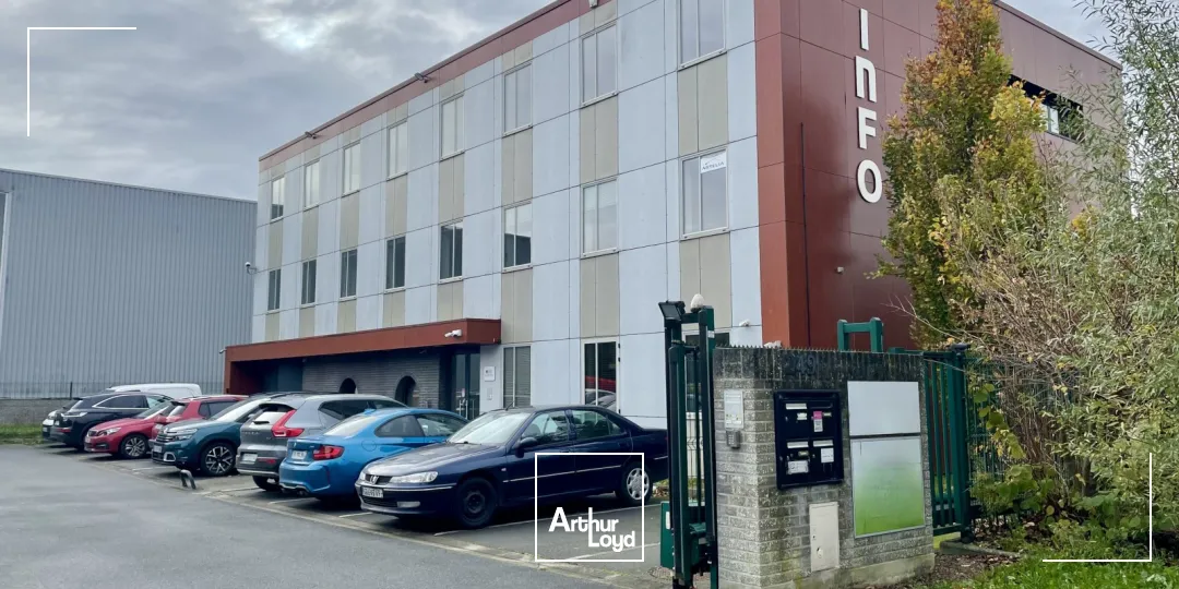 Bureaux à Louer ou à Vendre - Plateau Lumineux de 125 m² avec Parking - Accès Rocade Nord-Ouest