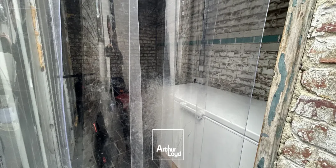 Local commercial 132 m² à louer à Lille - Idéal restauration avec vitrine et fort flux piéton