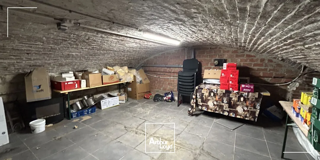 Local commercial 132 m² à louer à Lille - Idéal restauration avec vitrine et fort flux piéton