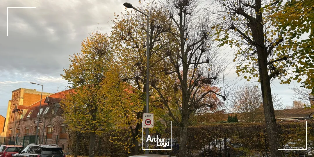 Immeuble de bureaux indépendant à vendre - Visibilité, accessibilité et stationnement aux portes de Lille
