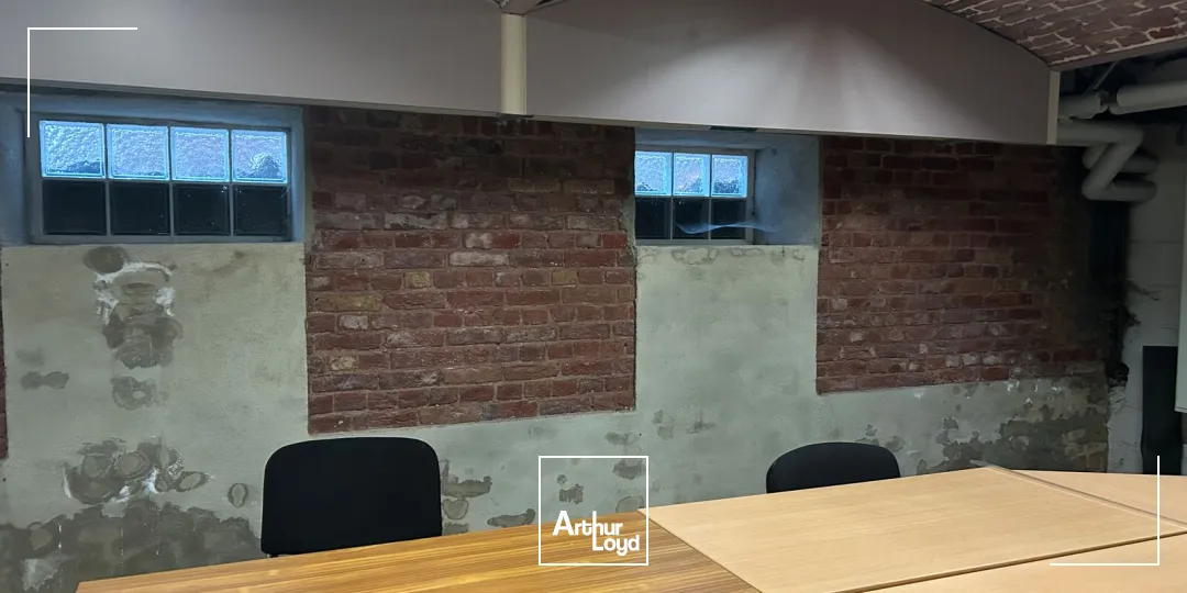 Immeuble de bureaux indépendant à vendre - Visibilité, accessibilité et stationnement aux portes de Lille