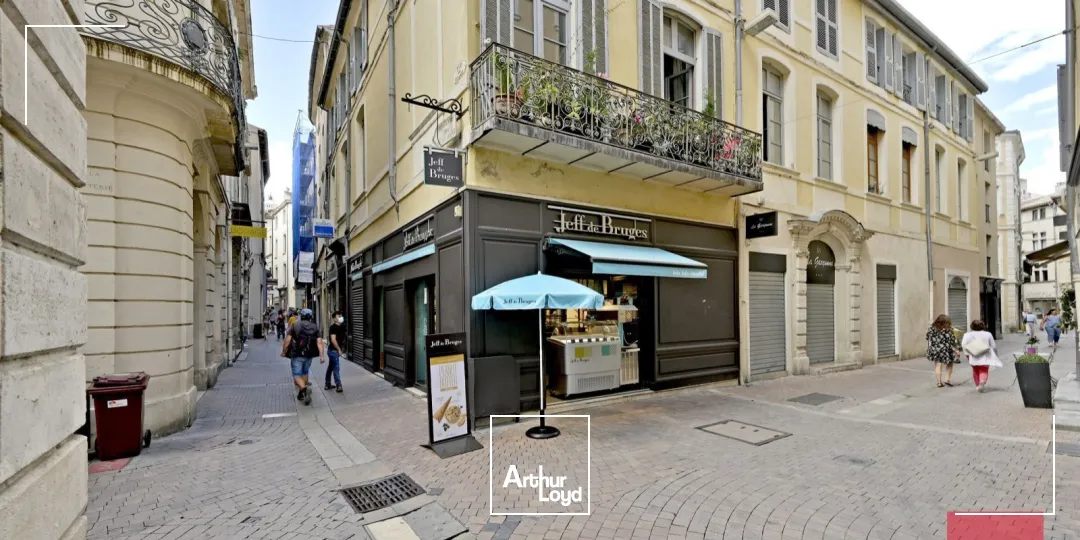 Local Commercial Nîmes Centre, à céder, emplacement N°1 pour votre enseigne