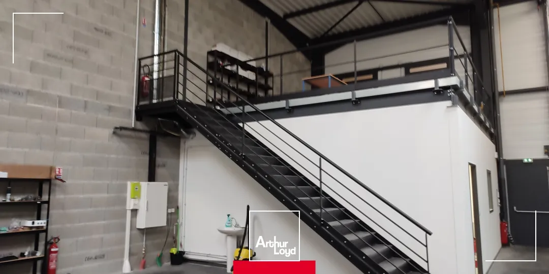 Locaux d'activité & Entrepôts - Vente - VILLEFRANCHE SUR SAONE - 69400 - 327-327 - 7581822