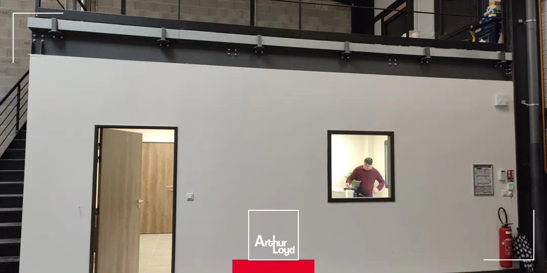 Locaux d'activité & Entrepôts - Vente - VILLEFRANCHE SUR SAONE - 69400 - 327-327 - 7581823