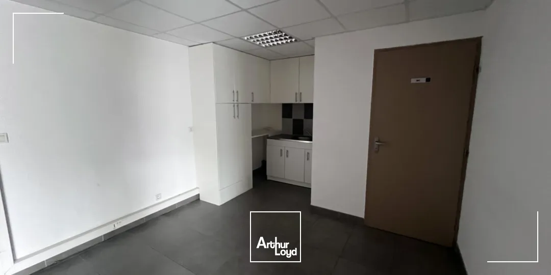 A LOUER - LOCAL D'ACTIVITE - 804 M² ENVIRON - MELLAC