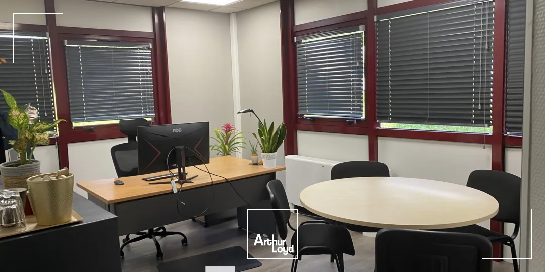 Bureaux - Vente - L'ISLE D'ABEAU - 38080 - 676-1394 - 7581967