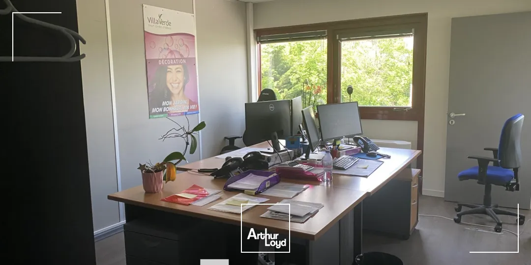 Bureaux - Vente - L'ISLE D'ABEAU - 38080 - 676-1394 - 7581969