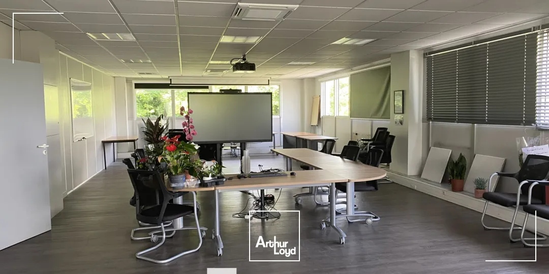 Bureaux - Vente - L'ISLE D'ABEAU - 38080 - 676-1394 - 7581976