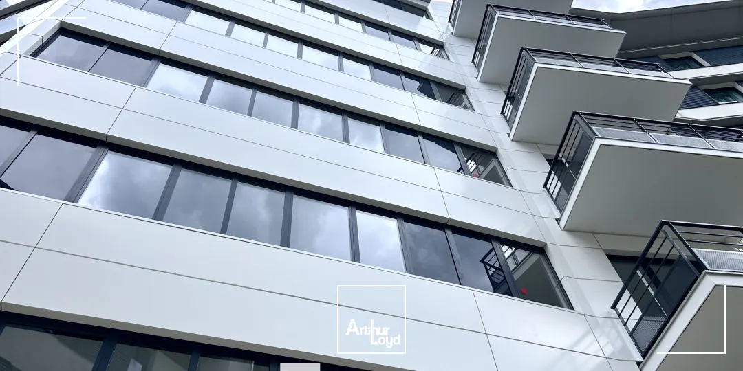 A vendre - LE BRIDGE - Bureaux bénéficiant de loggias, terrasses et/ou balcons - Tassin la demi-lune