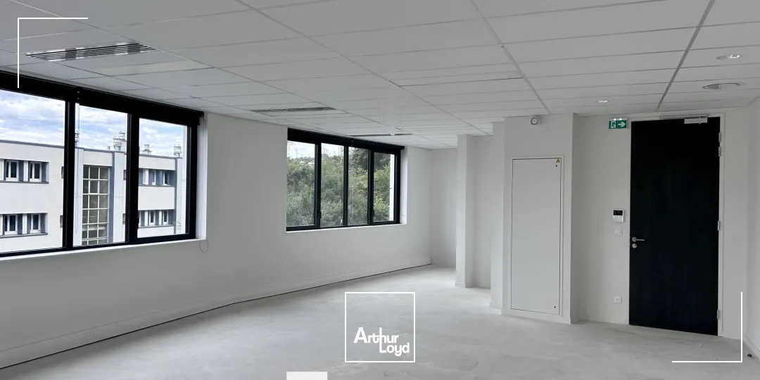 A vendre - LE BRIDGE - Bureaux bénéficiant de loggias, terrasses et/ou balcons - Tassin la demi-lune