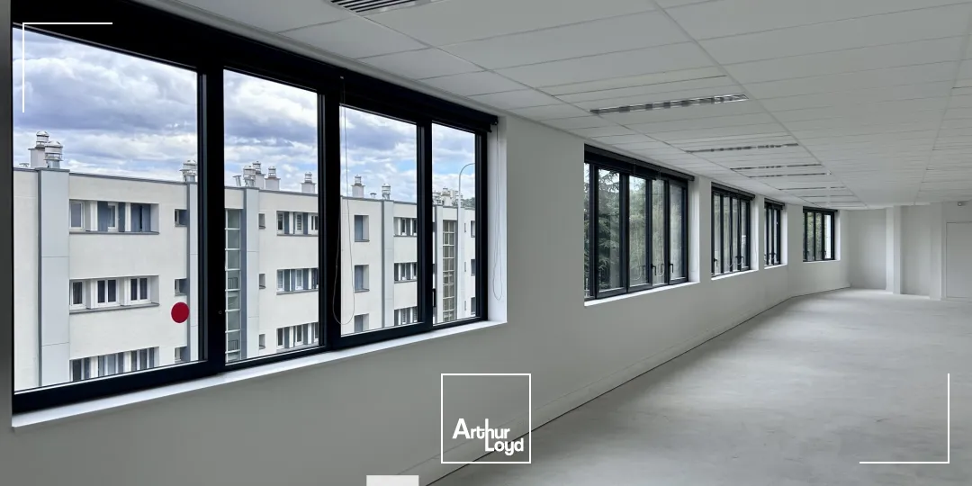 A vendre - LE BRIDGE - Bureaux bénéficiant de loggias, terrasses et/ou balcons - Tassin la demi-lune