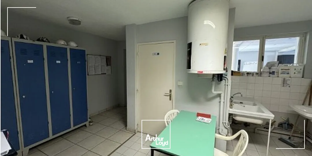 A vendre : Local d'activités de 439 m² sur la commune de Montbrison